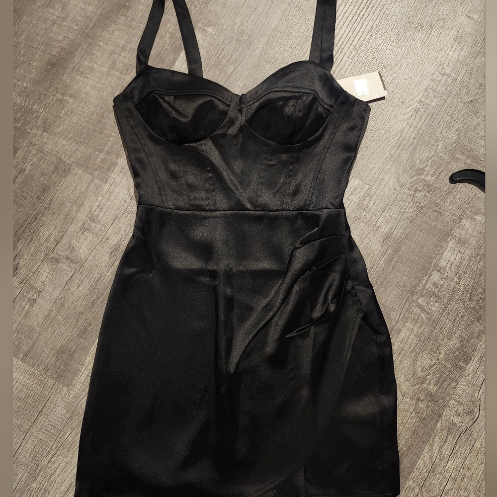 NWT Bodycon Black Dress